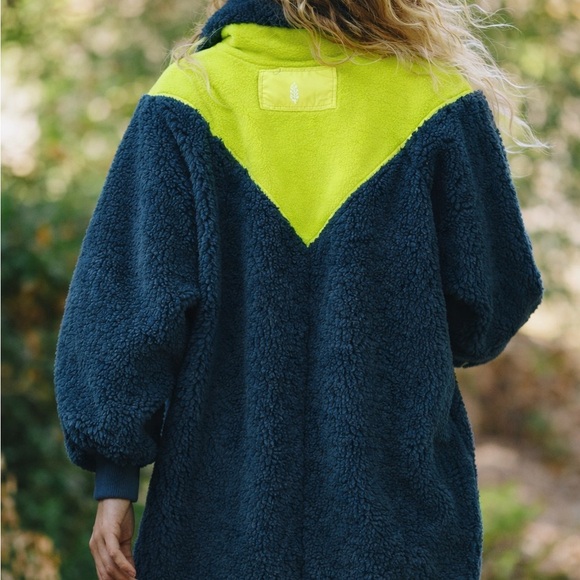 NWT FREE PEOPLE FP MOVEMENT fall to rise fleece quarter zip jacket mustard M - Picture 2 of 7